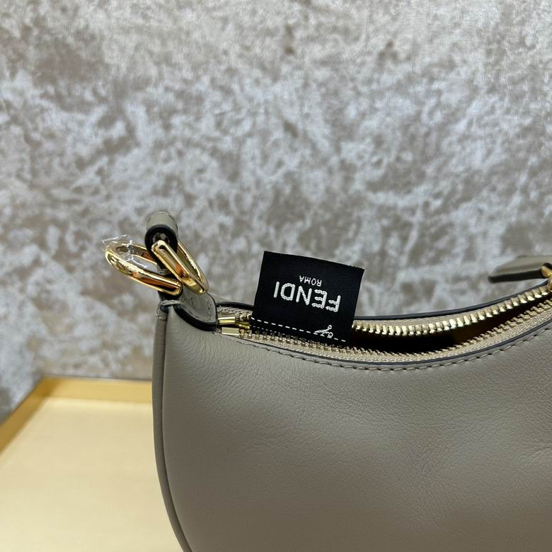 7014 16.5X14X5cm H 13色 40