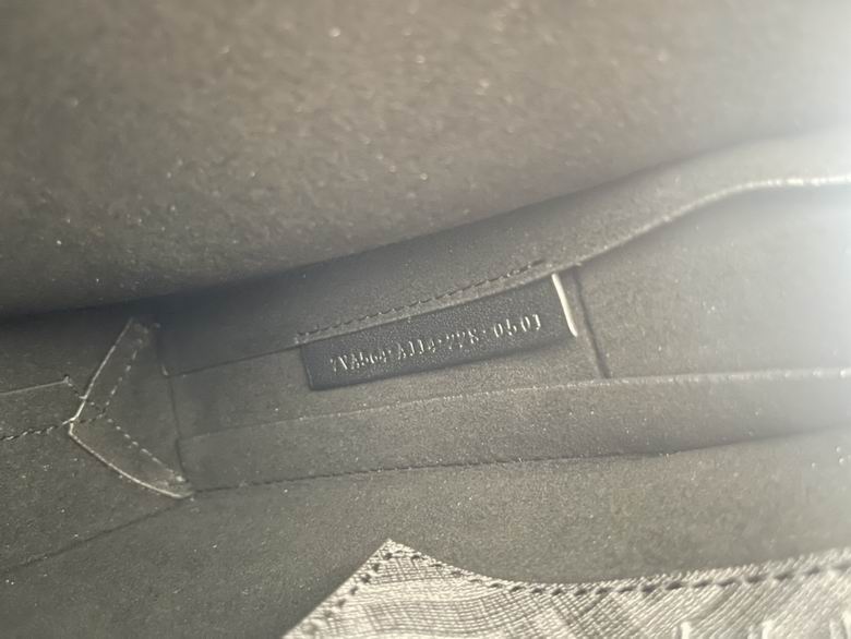 7022 27X18.5X5cm H 2色 9