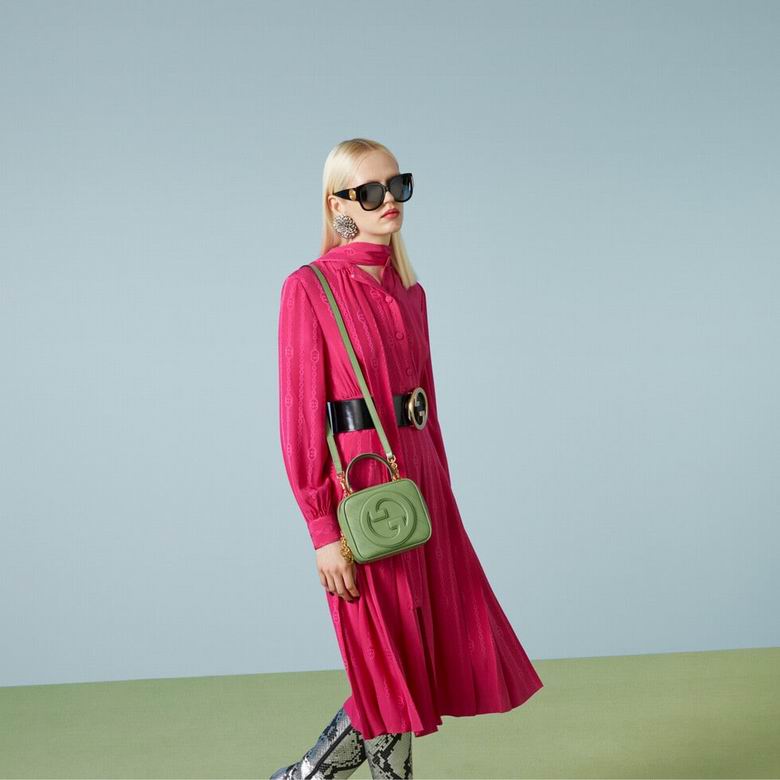 744434 17X15X9cm MP 3