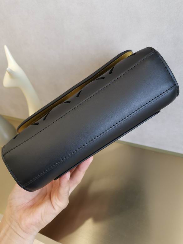 755 27X18X8.3cm 21X13.5X6.5cm TB 12色 102