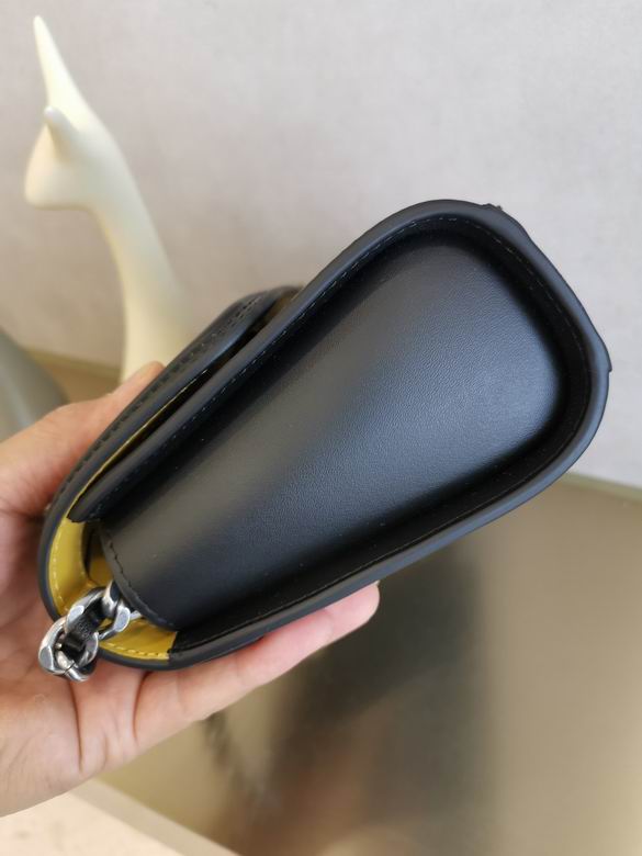 755 27X18X8.3cm 21X13.5X6.5cm TB 12色 103