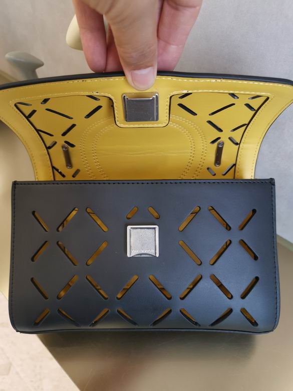 755 27X18X8.3cm 21X13.5X6.5cm TB 12色 105