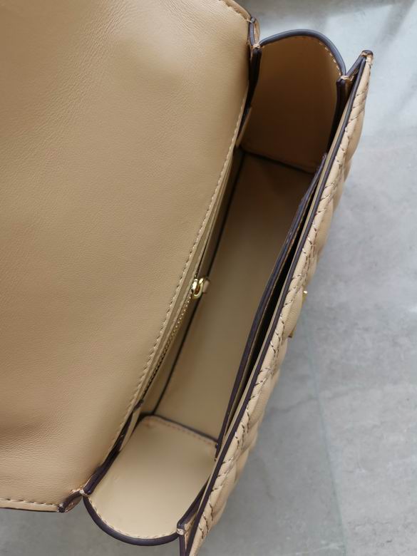 755 27X18X8.3cm 21X13.5X6.5cm TB 12色 4