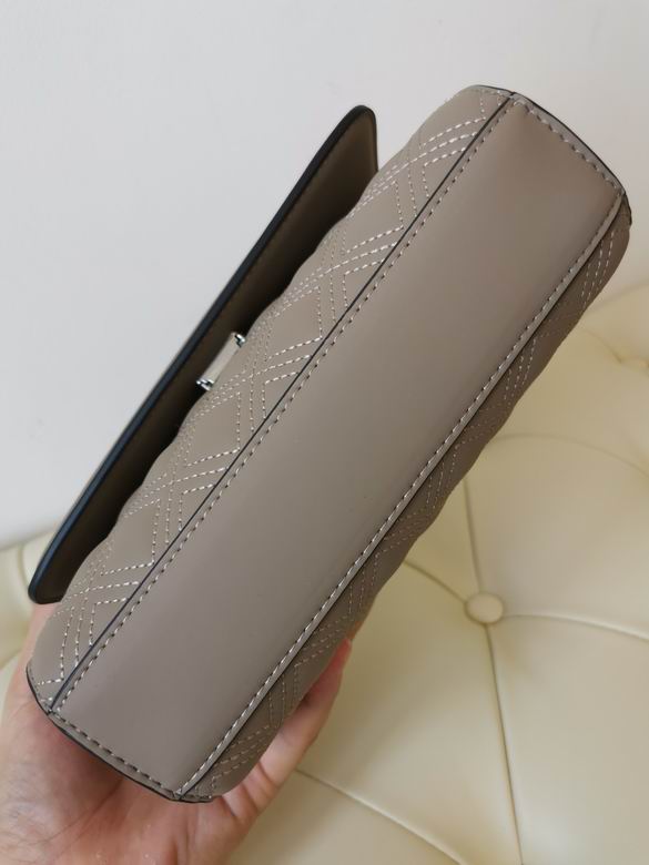 755 27X18X8.3cm 21X13.5X6.5cm TB 12色 66