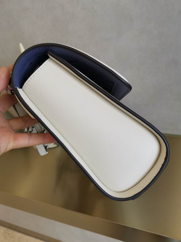 756 大27X18X8.3cm 小21X13.5X6.5cm TB 3