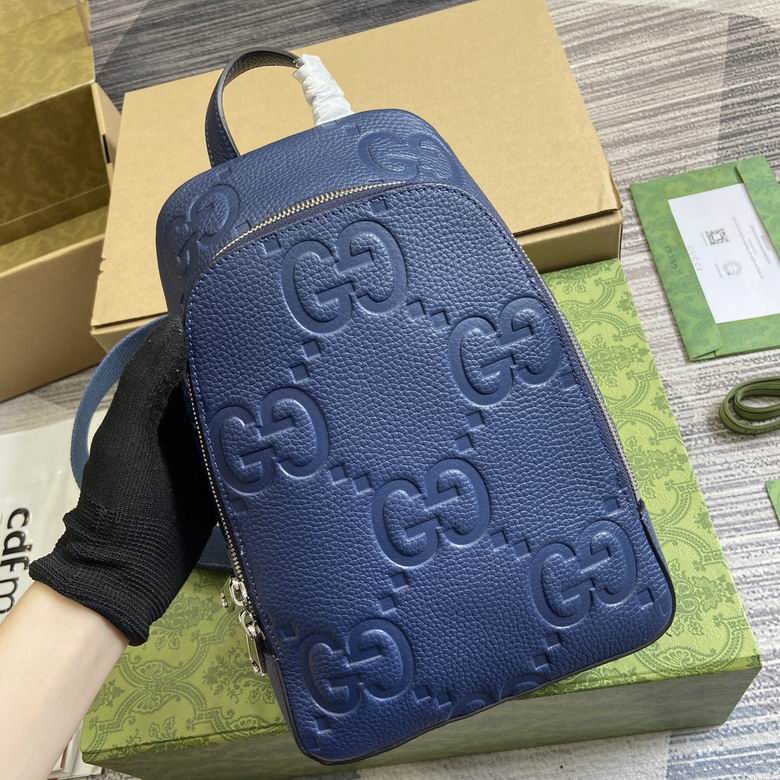 766937 19X29X7cm MP 4