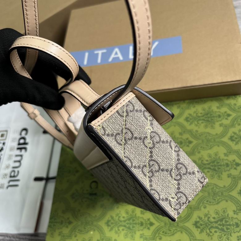 774342 10X18X5cm MP 3