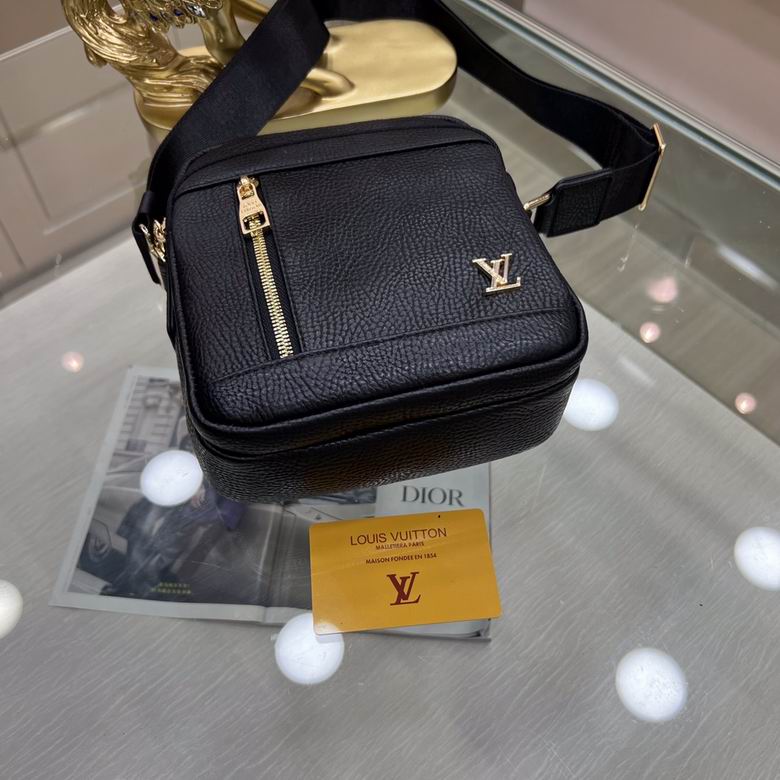 7763-4 18X7X21cm XM 7