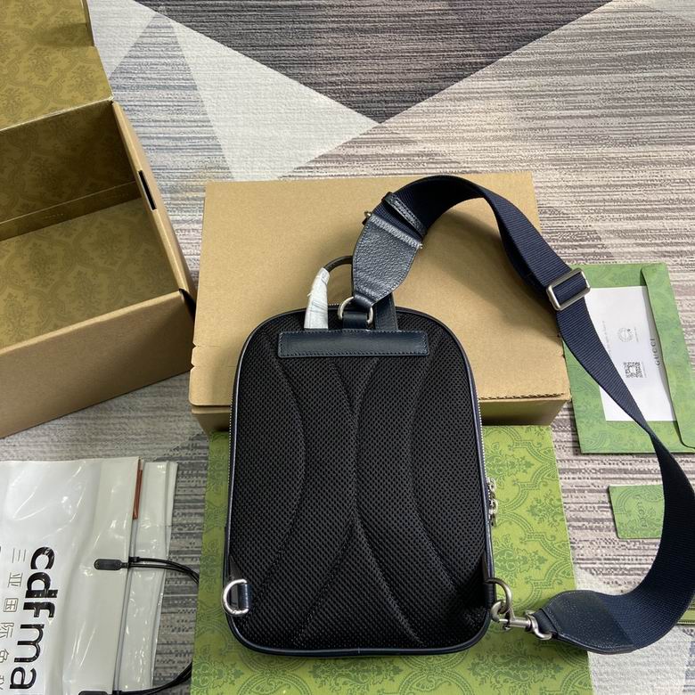 779915 19X26X4.5cm MP 2色 2