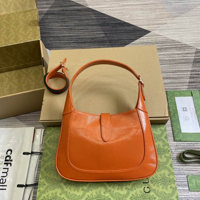 782849 27.5X19X4cm MP 4色 2