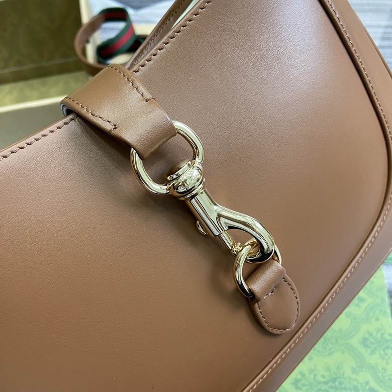 782849 27.5X19X4cm MP 6