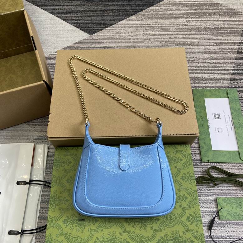 782889 19.5X18X3.5cm MP 2