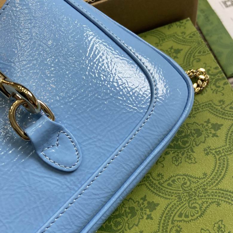 782889 19.5X18X3.5cm MP 5