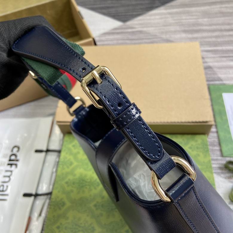 782908 18.5X20.5X12.5cm MP 3