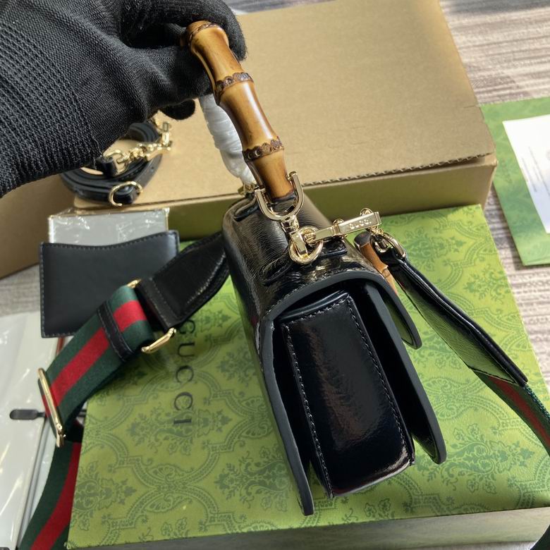 786482 17X12X7.5cm MP 3