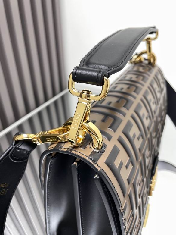 8BN230 25X18X10.5cm H 3