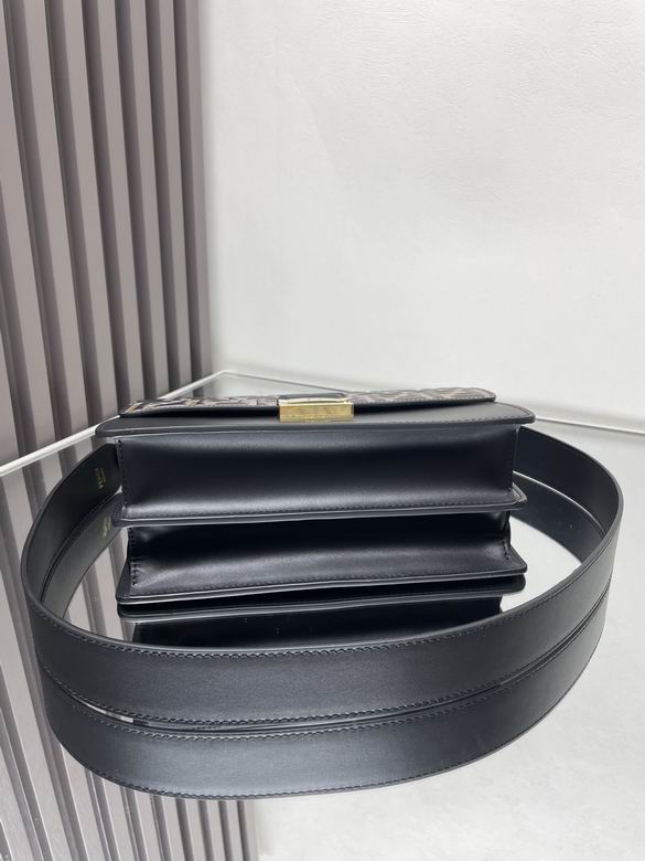 8BN230 25X18X10.5cm H 9