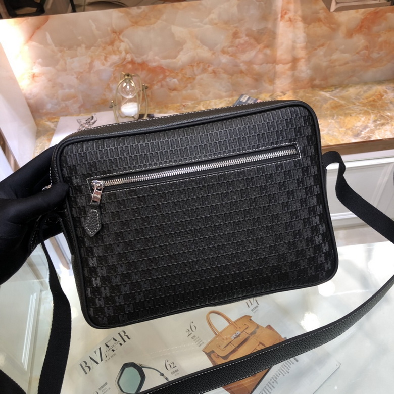 9013 30X21X6cm WP (20)