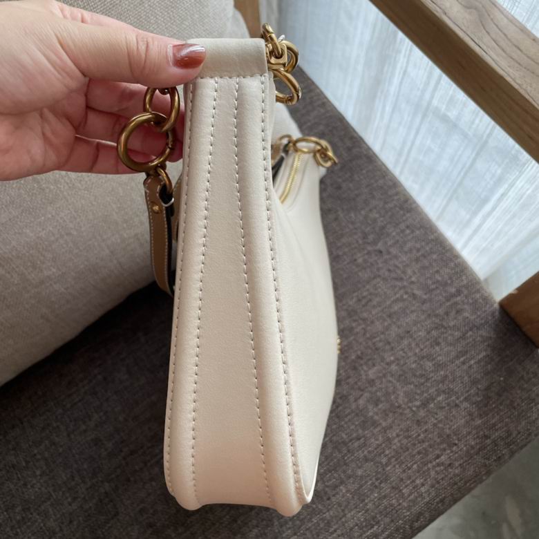 937 27X19X6.5cm TB 5