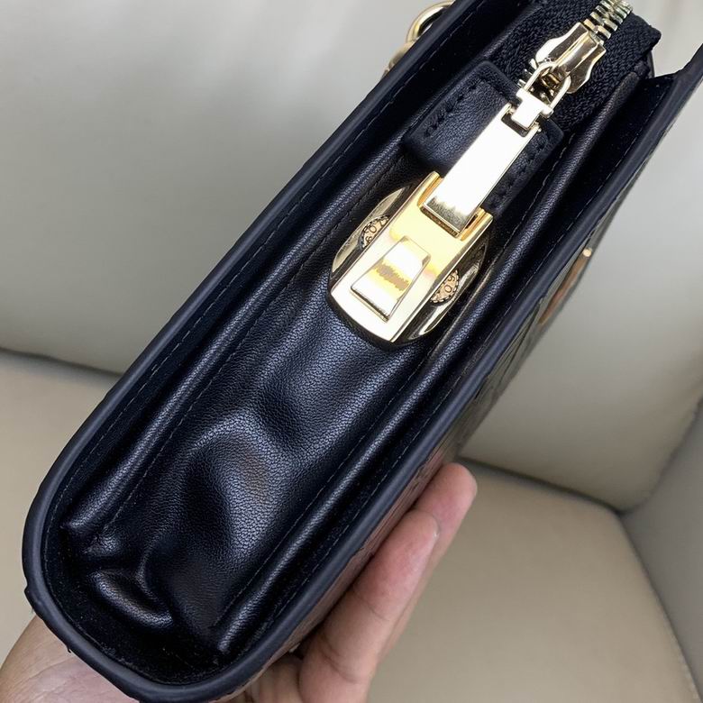 9958-4 25.5X17X5cm WP 1_ (5)