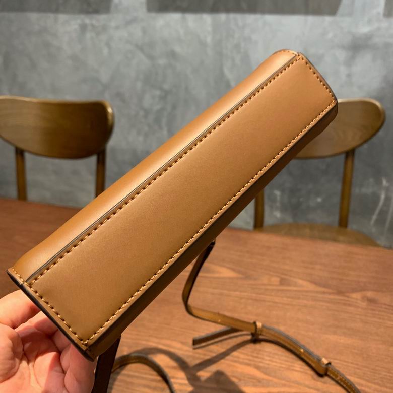 997 20.5X13X5.5cm TB 5色 4