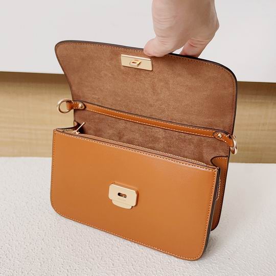 CA174 23X14X7.5cm AZ 8