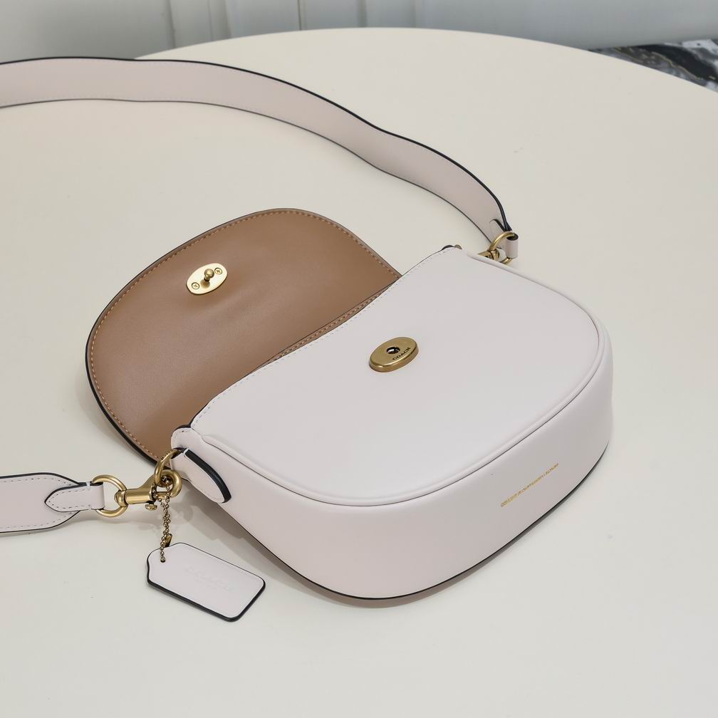 CM705 22X17.5X6cm AZ 3色 7