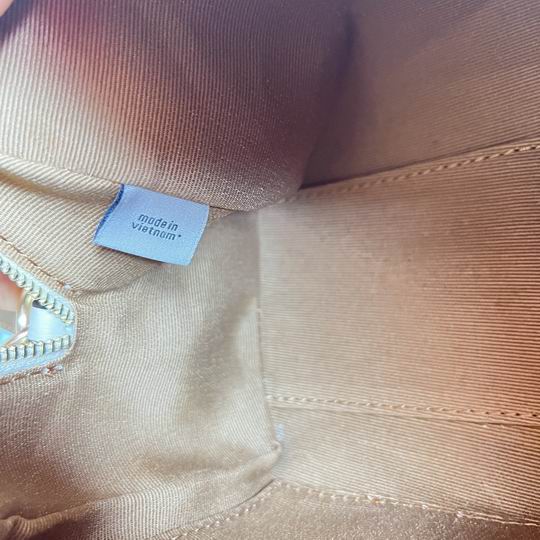 CR244 17.5X12X10cm AZ 18