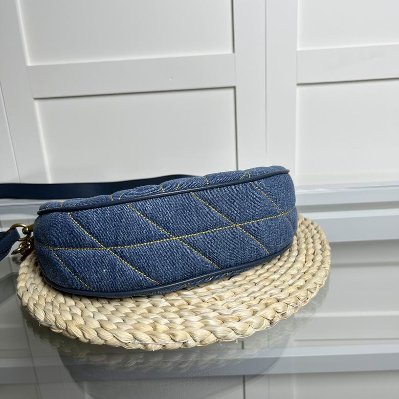 CR679 23.5X16X6.5cm JH 5