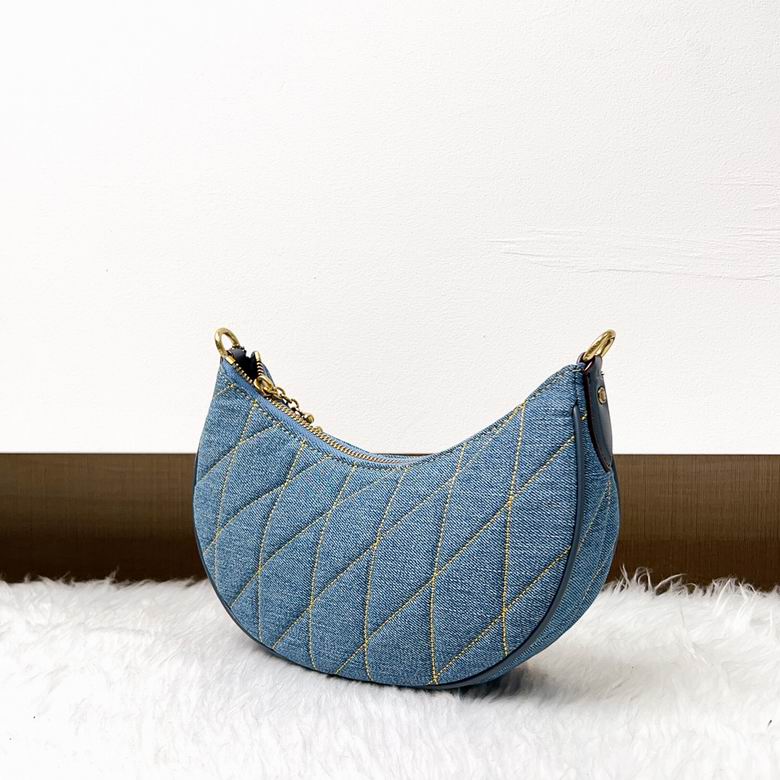 CR679 23X16X6cm AZ 4