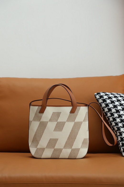 Cabas h en biais 080507 AM (1)