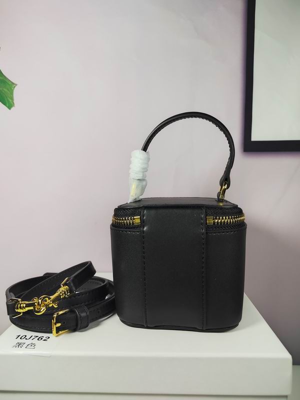 Celine 10J762 9.5x8x9cm zy1_ (12)