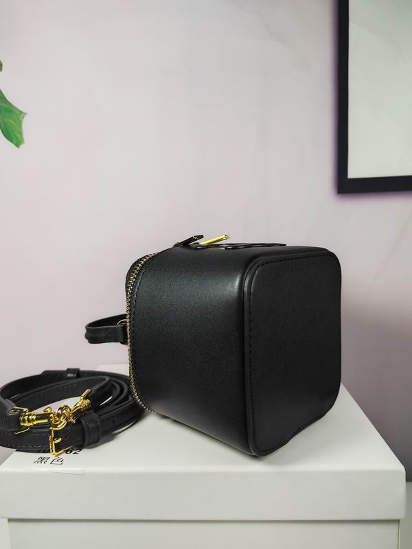 Celine 10J762 9.5x8x9cm zy1_ (14)