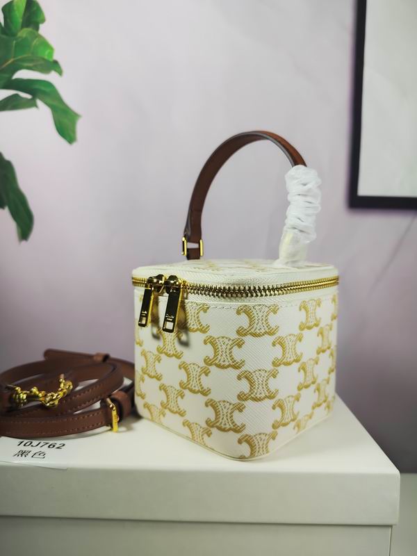 Celine 10J762 9.5x8x9cm zy1_ (22)