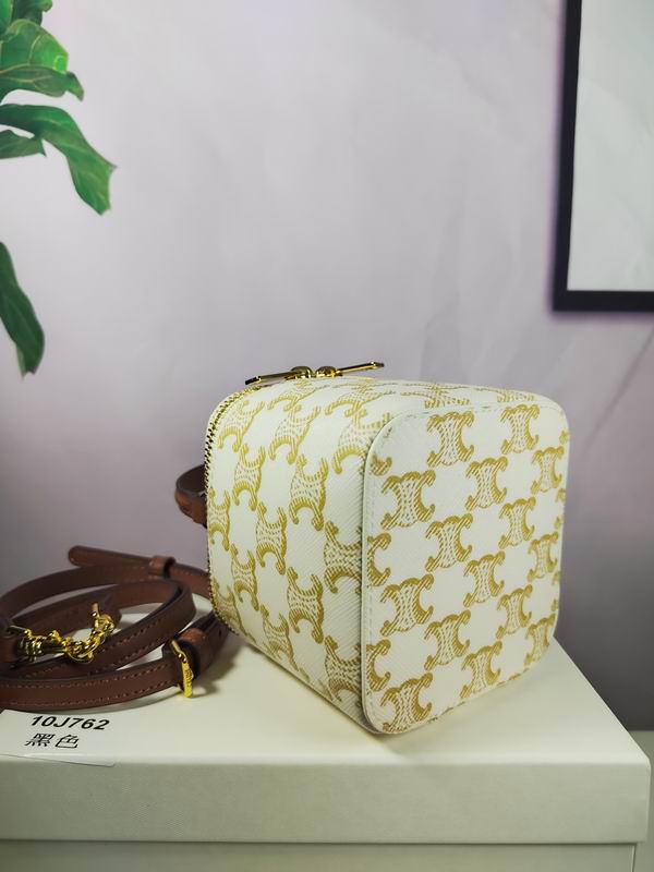 Celine 10J762 9.5x8x9cm zy1_ (23)