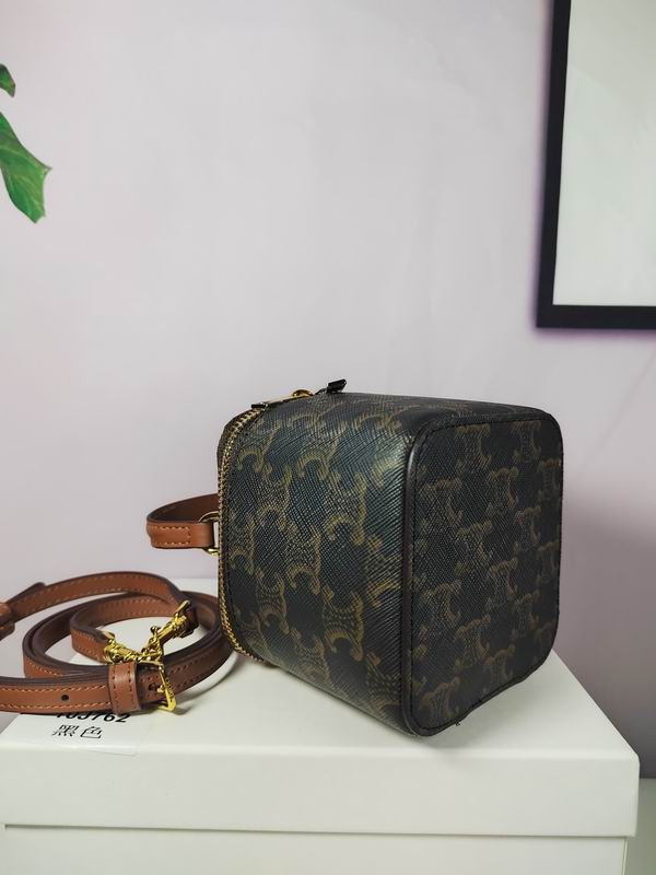 Celine 10J762 9.5x8x9cm zy1_ (32)