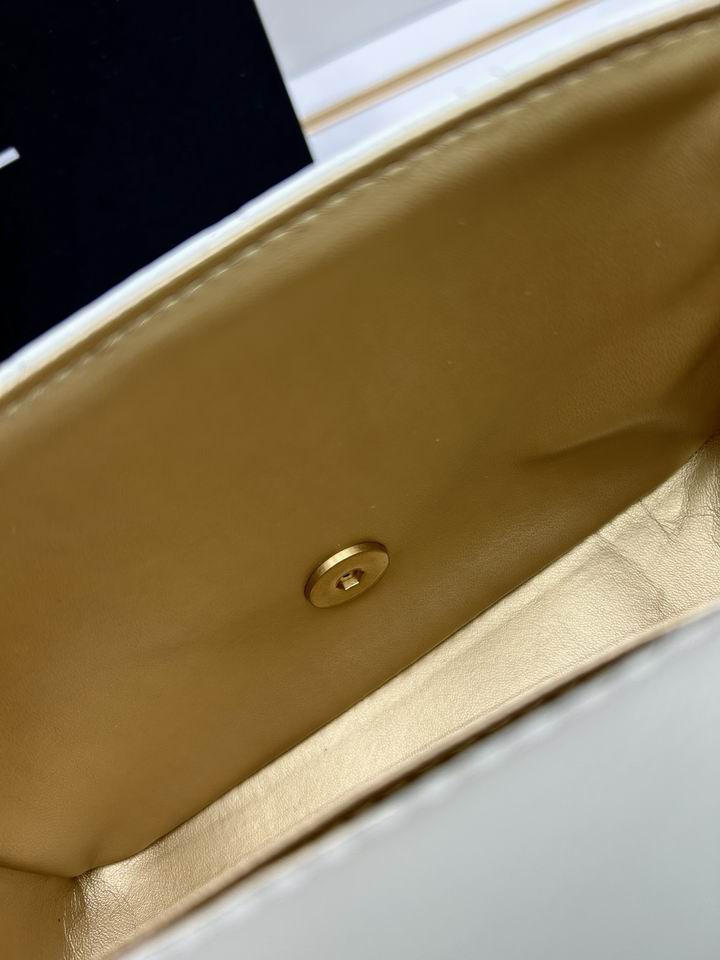 Chanel 5112 13x18x7cm jj2_6