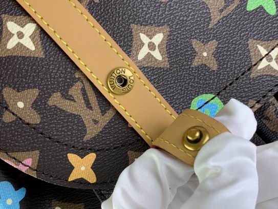 Christopher M25240 38x44x12.5cm gf_7