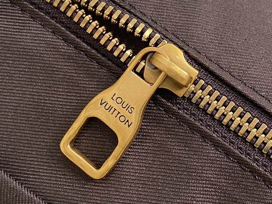 Christopher M25240 41x48x13cm gf_7