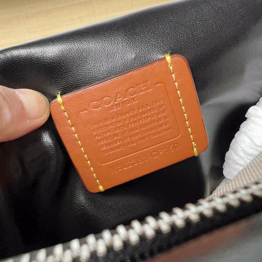 Coach CP150 26x15cm zy_10