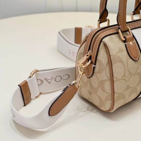 Coach CR243 16.5x11x9cm zy_5