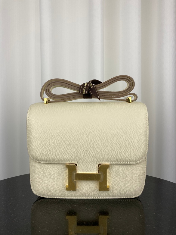 Constance 18cm 121402 AM 14 (1)