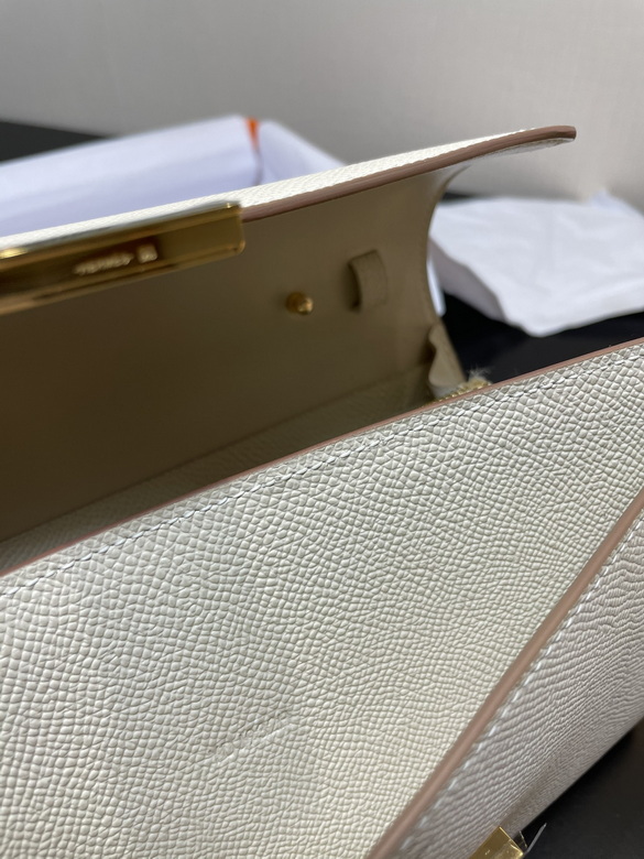 Constance E709 20.5X13X2cm AM 1 (5)