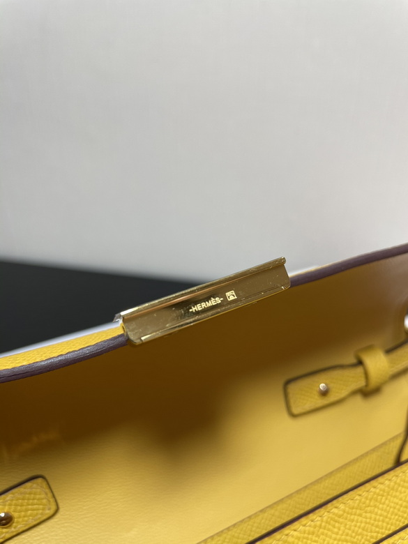 Constance E709 20.5X13X2cm AM 3 (6)