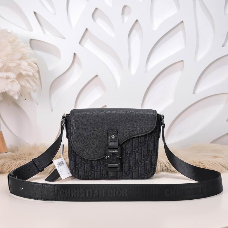 D8015 23X18X6cm WP (1)