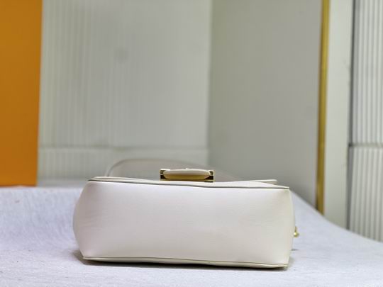 Dauphine M25050 24x17x9cm ss1_5