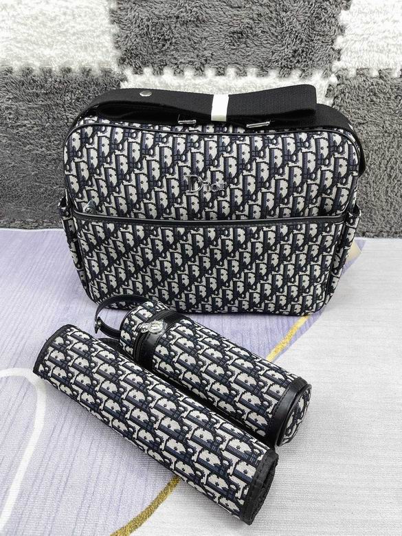 Dior 42x30x15cm CX1 (2)