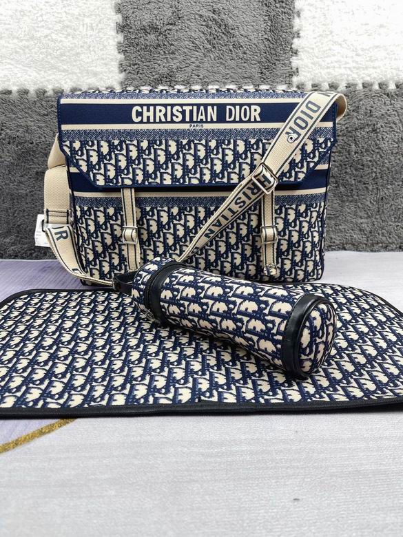 Dior 42x32x15cm CX (2)