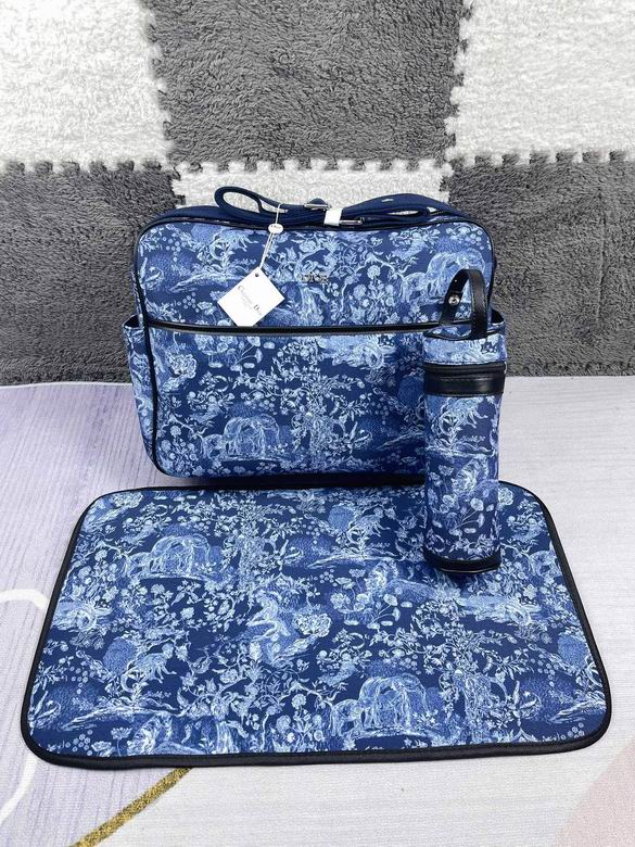 Dior 42x32x15cm CX 3 (1)