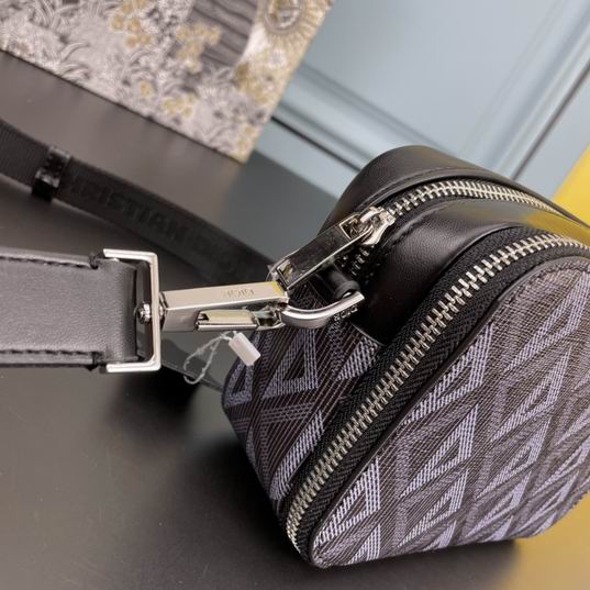 Dior 7017 17x12.5x5cm ww (13)